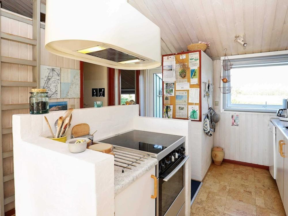 6 Person Holiday Home in Lokken-by Traum