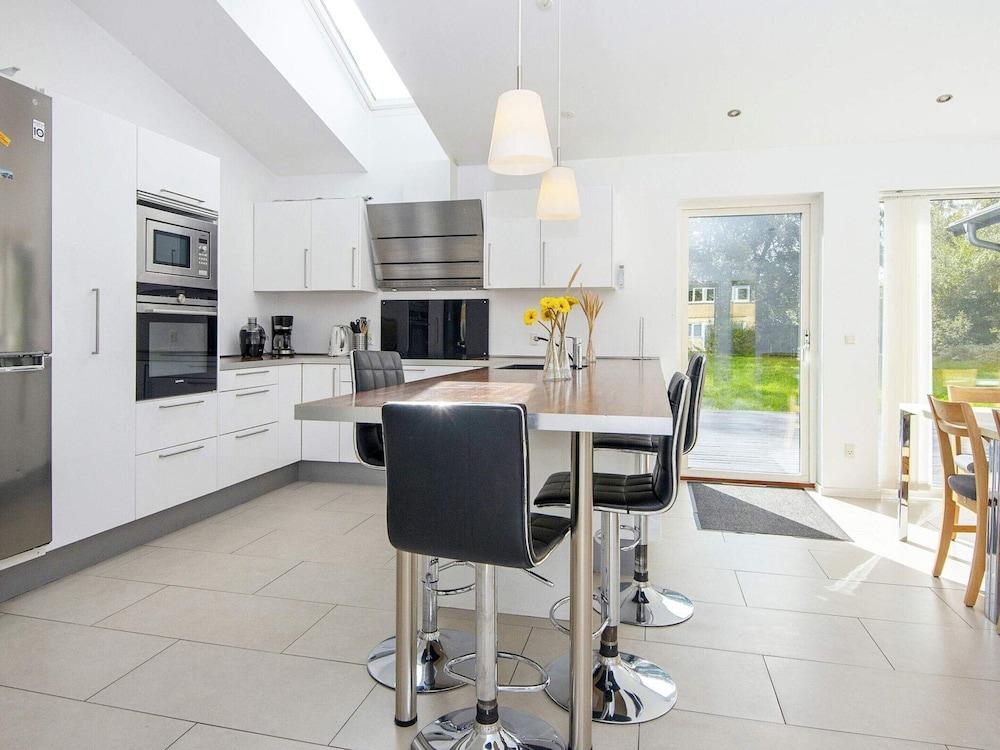 14 Person Holiday Home in Grenaa-by Traum