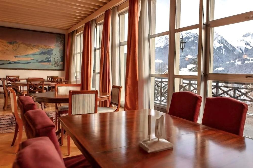 Luxury Apartment, Panoramic Mountain Views, 5 Star Spa Facilities - 3 Bedroom