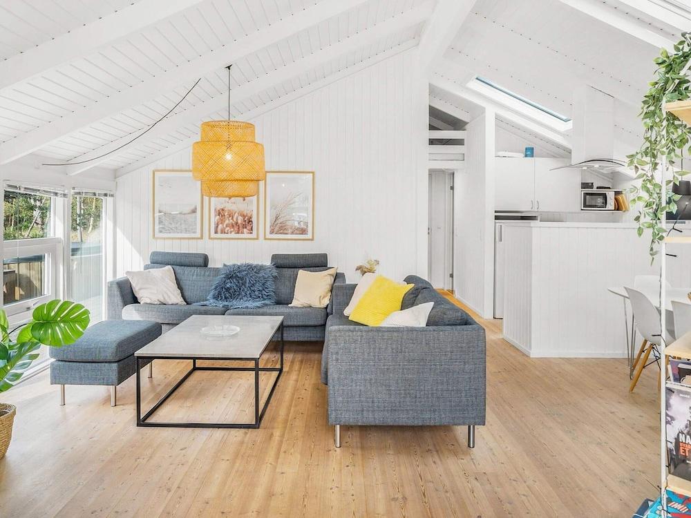 8 Person Holiday Home in Albaek-by Traum