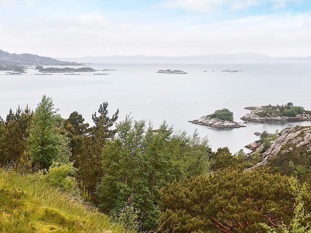 5 Person Holiday Home in Brekke-by Traum