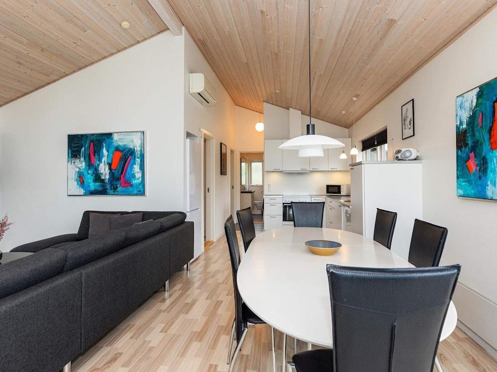 6 Person Holiday Home in Fjerritslev-by Traum