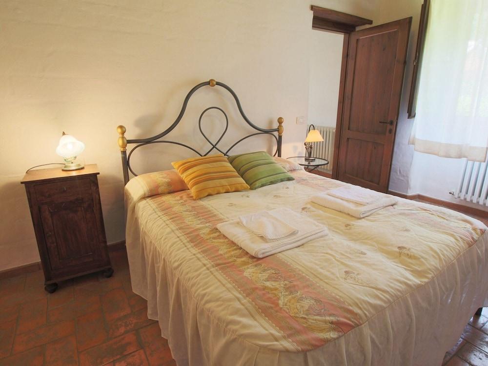 Rustic Stone Farmhouse in Proceno