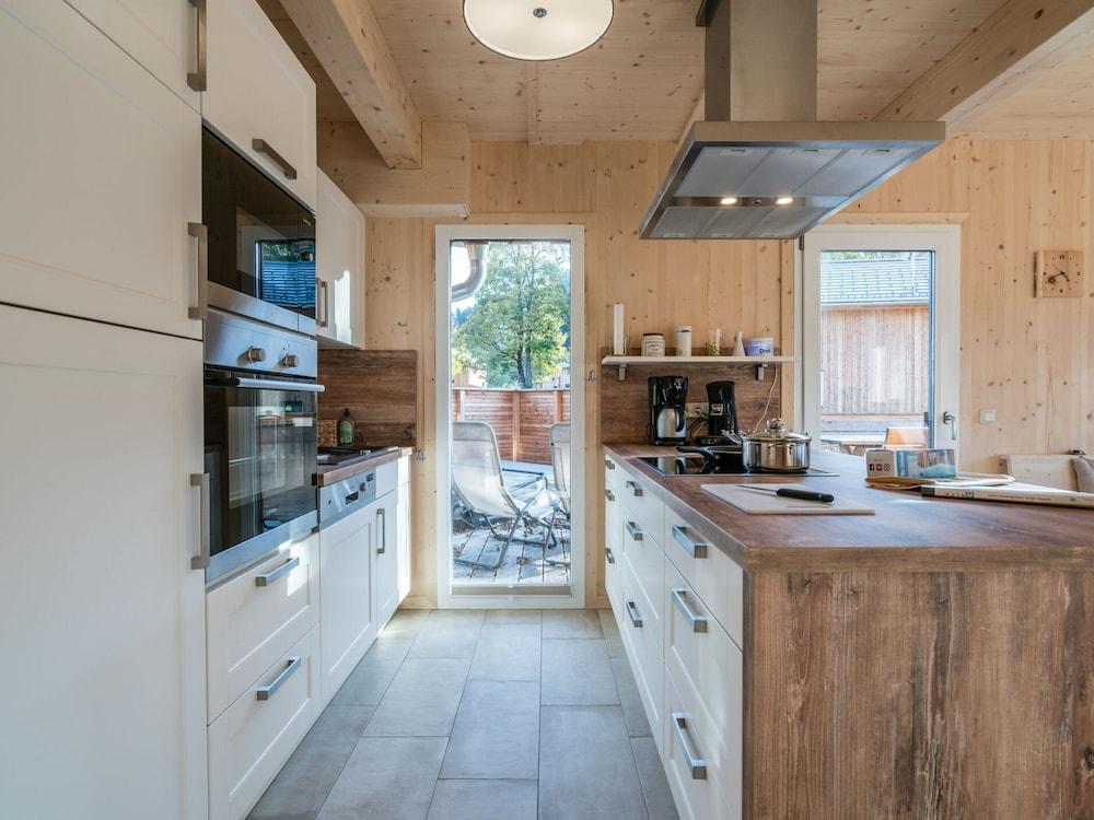 Attractive Chalet With Whirlpool