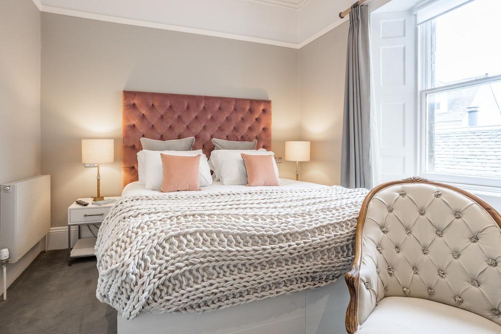 No1. Apartments & Bedrooms St Andrews - St Mary’s