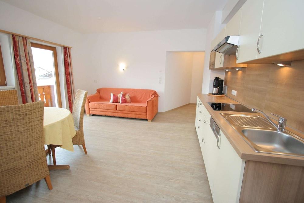 Spacious Apartment in Uderns near Ski Area