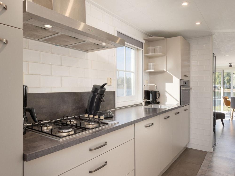 Luxe Chalet w/ Sauna