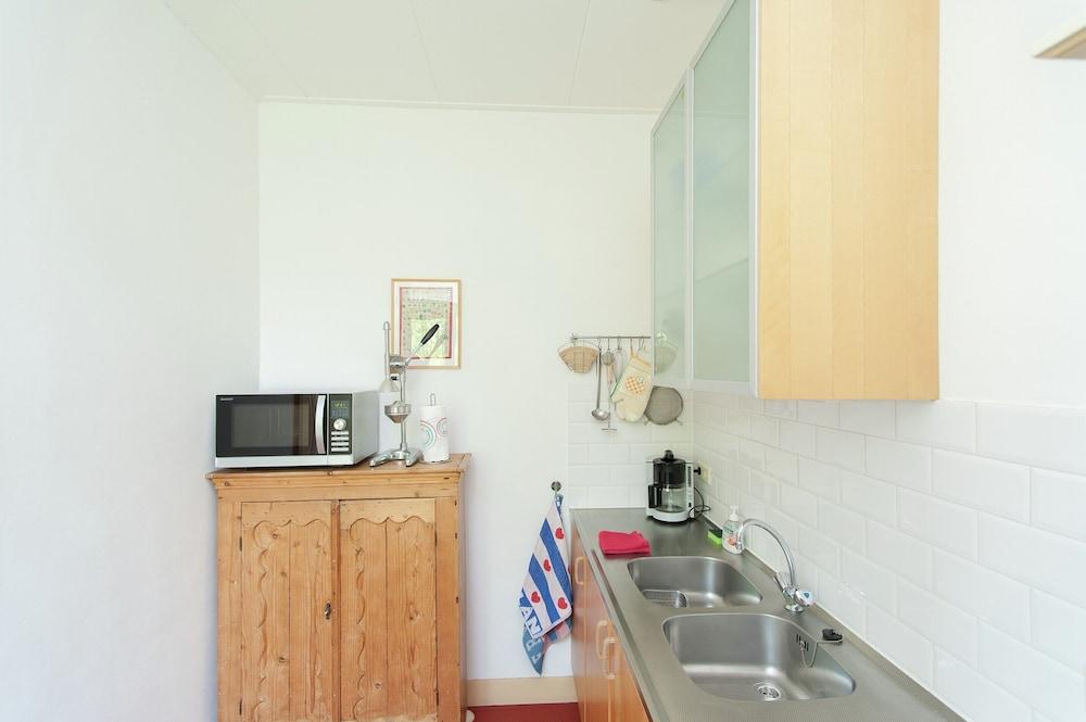 Idyllic Rural Home With Bikes