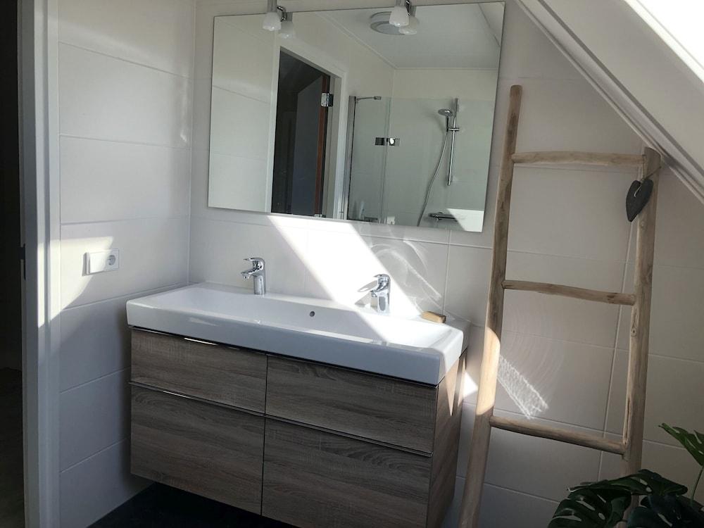 Villa Oesterdam Comfort Extra 8 Persons