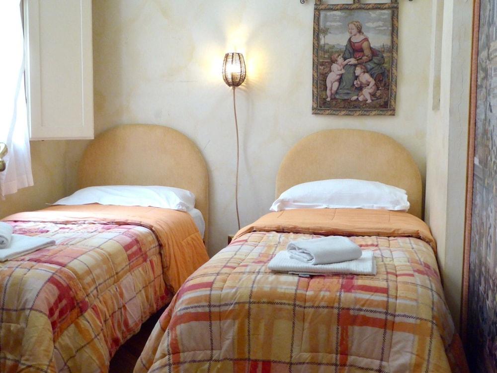 Apartment in Florence Near Duomo