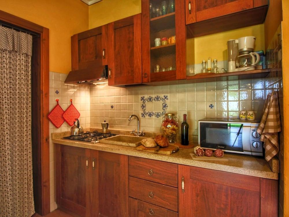 Attractive Mansion With Pool