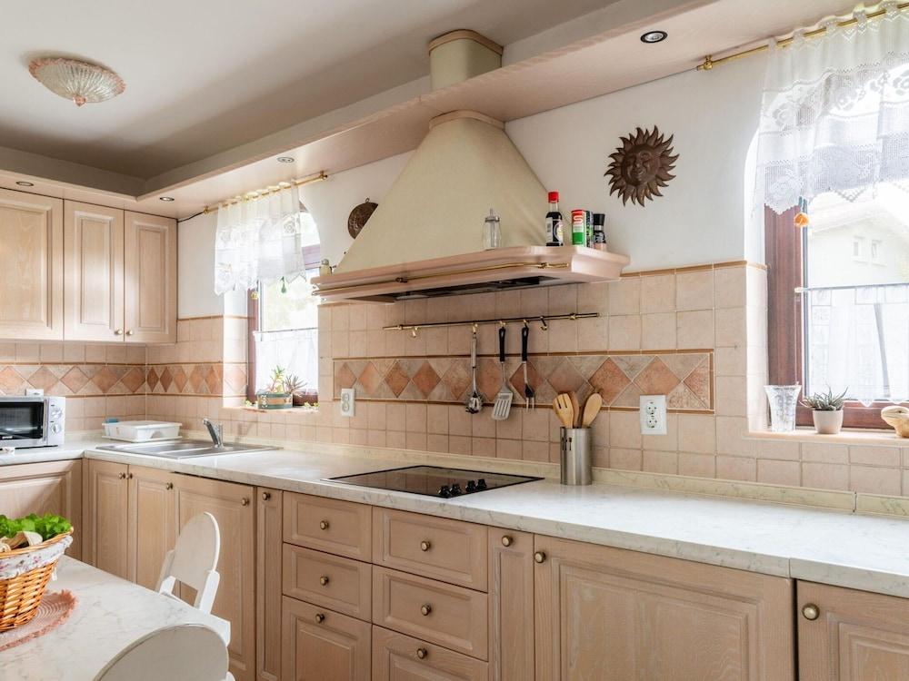 Spacious Holiday Home in Verteneglio