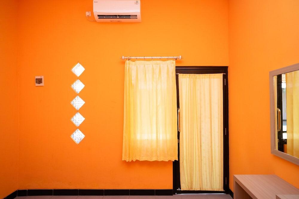 KoolKost Syariah near Transmart Tegal