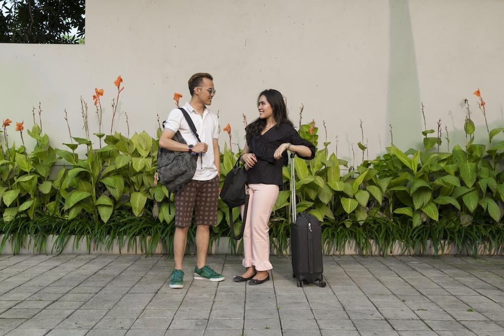 RedDoorz near STIKES Toraja
