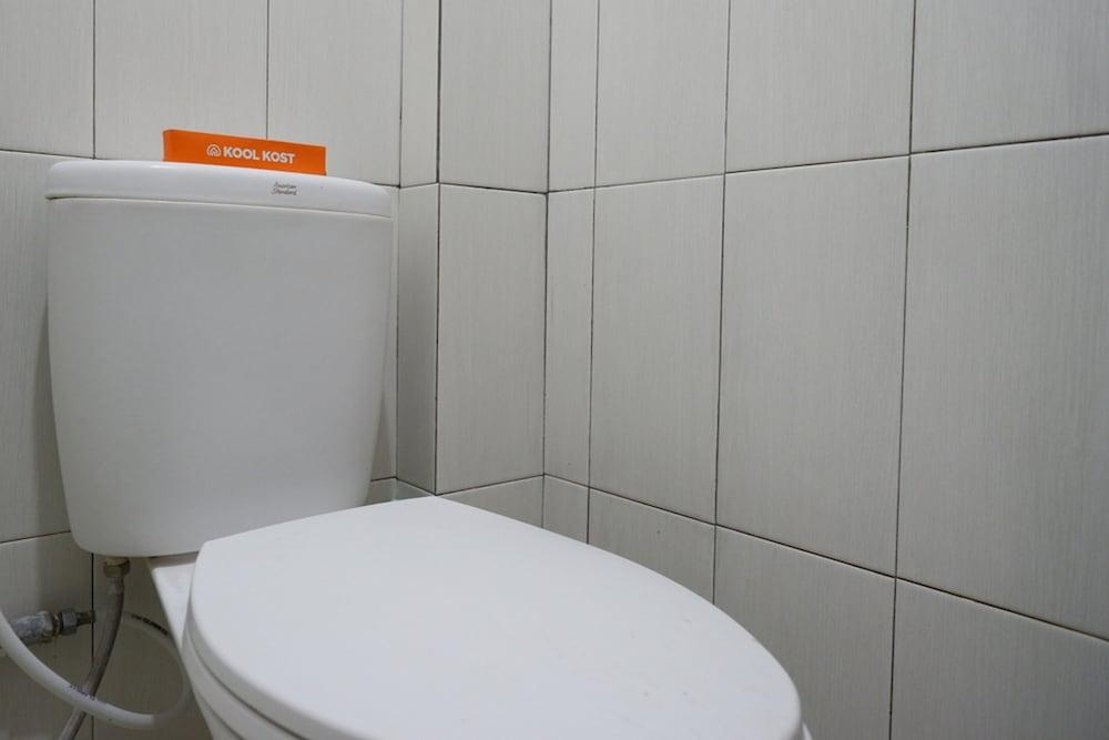 KoolKost Female Syariah near UII Taman Siswa