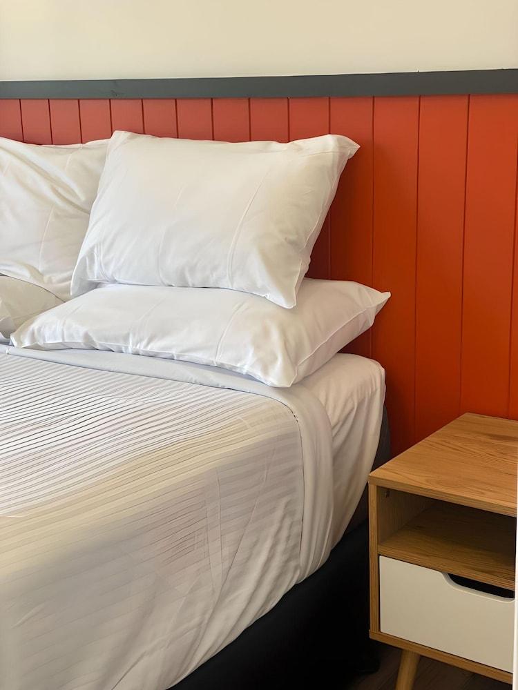 Tiona Palms Holiday Park