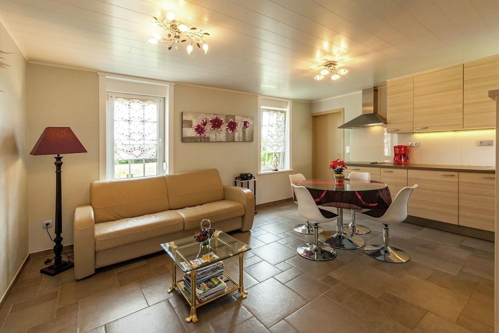 Cozy Home for 4 Guests