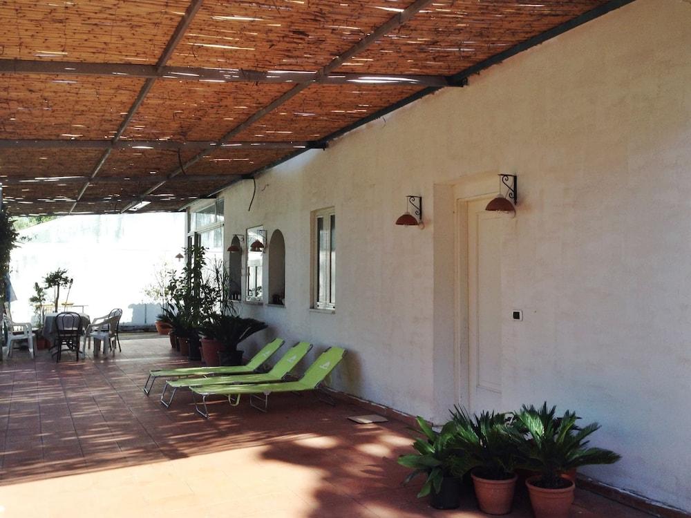 Belvilla by OYO Menotti