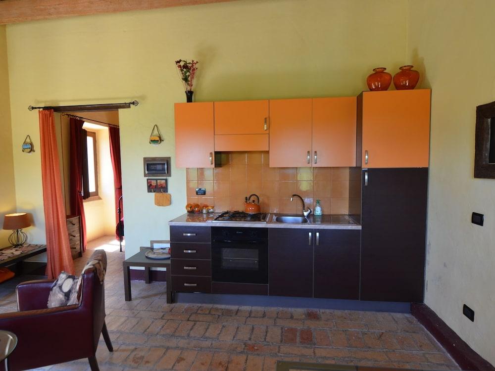 Countryside Cottage in Pergola