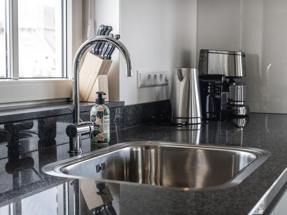 Villa With a Sauna in Tjeukemeer