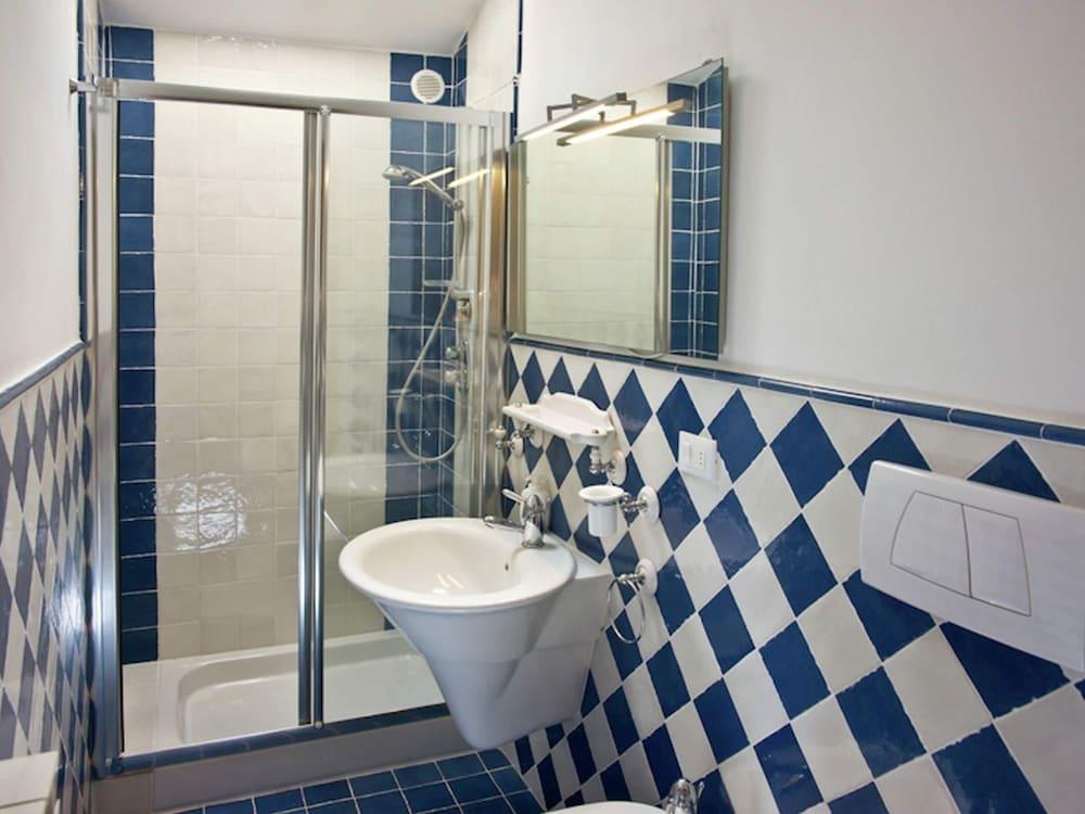 Hillside Escape in Vinci