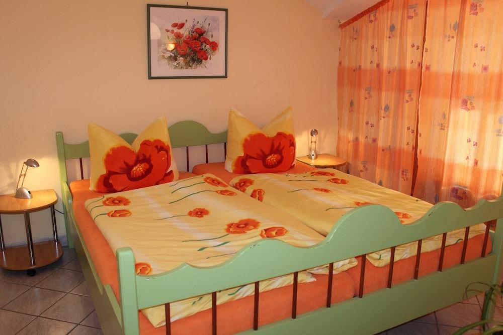 Wohnung in Weibig mit Garten