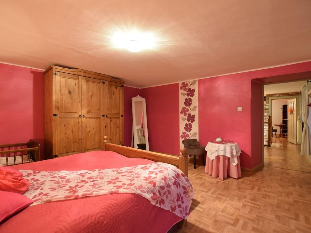 Cozy Nimbermont Home