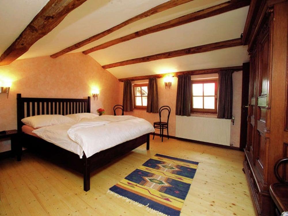 Mansion in Langhe With Pool and Winery Charm