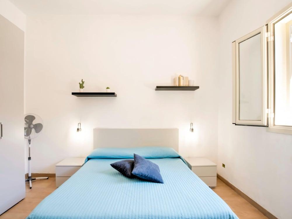 Simplistic Villa in Scoglitti near Sea Beach