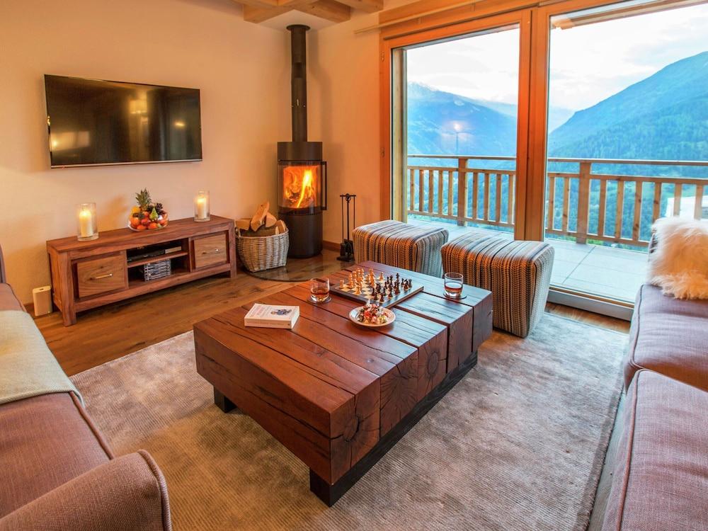 Chalet Heremence Near Les 4 Vallees Ski Area