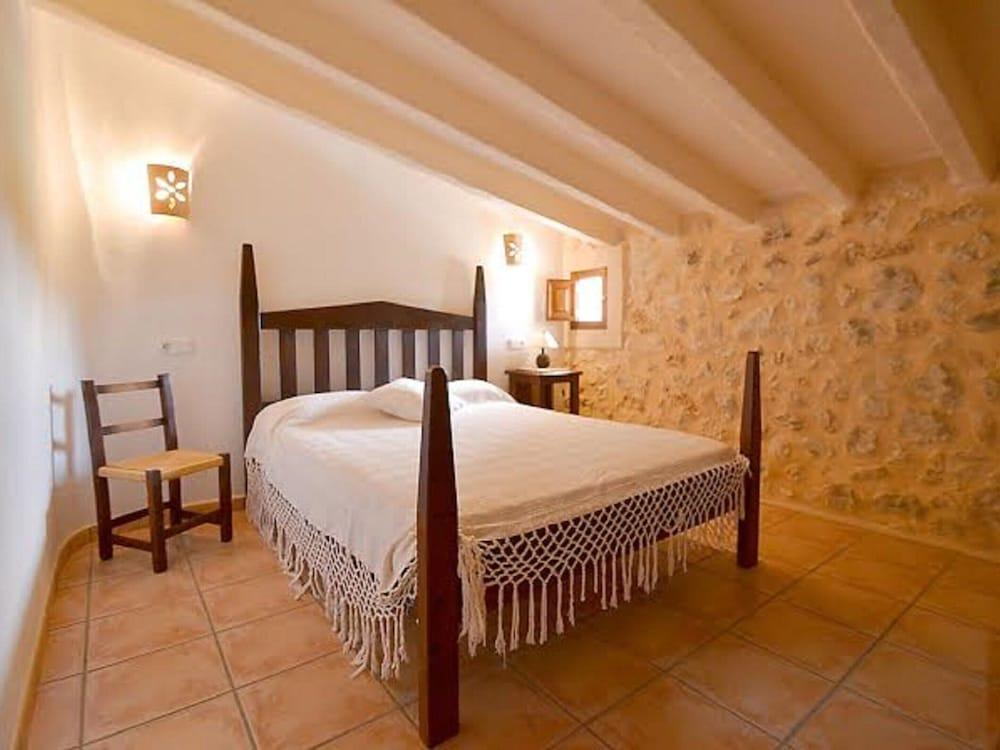 Farmhouse in Mallorca With Pool & Views