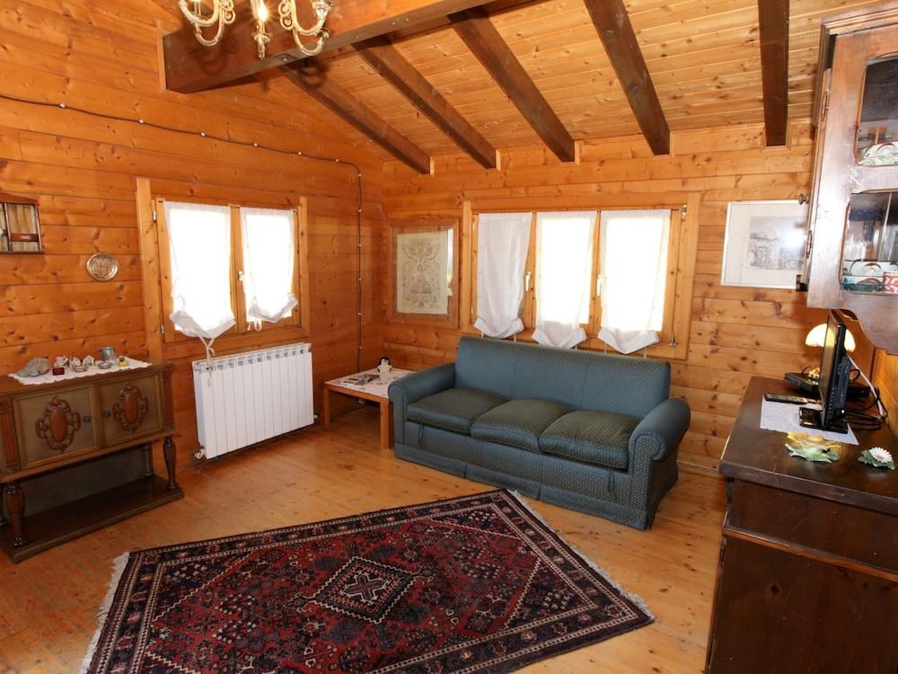 Belvilla by OYO Chalet Graffi