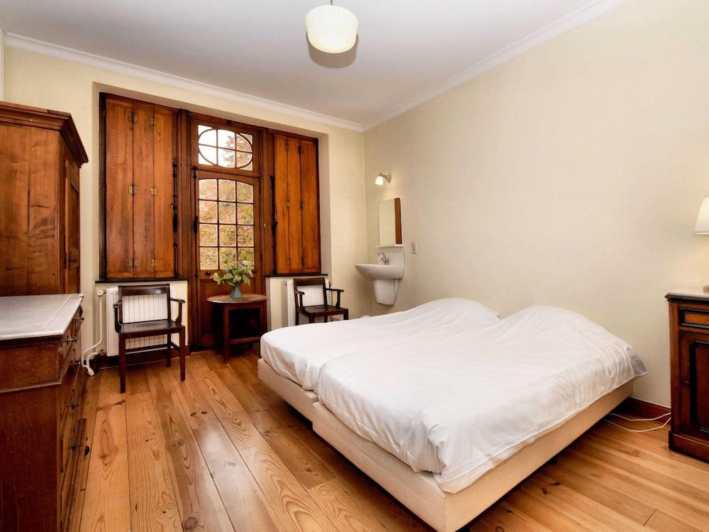 Beautiful Castle in Spa wit Garden