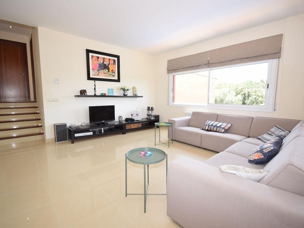 Cozy Villa in Begur With Swimming Pool