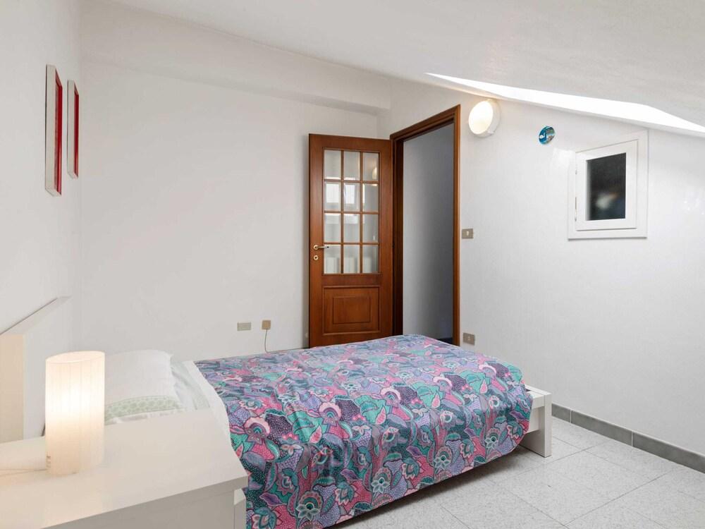 Apartment in Cassinelle With Garden & BBQ