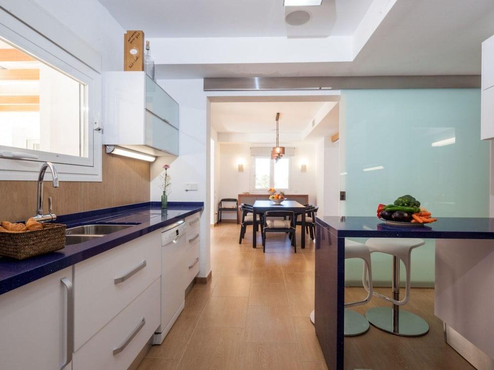 Belvilla by OYO La Parada