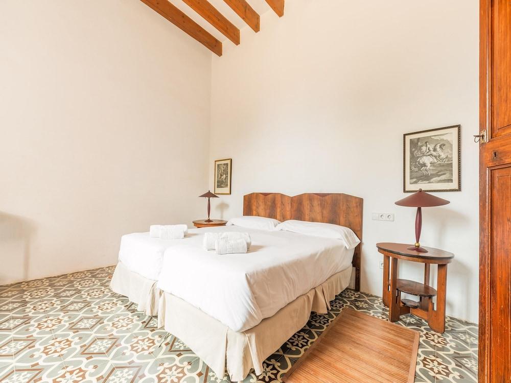 Belvilla by oyo Mansion