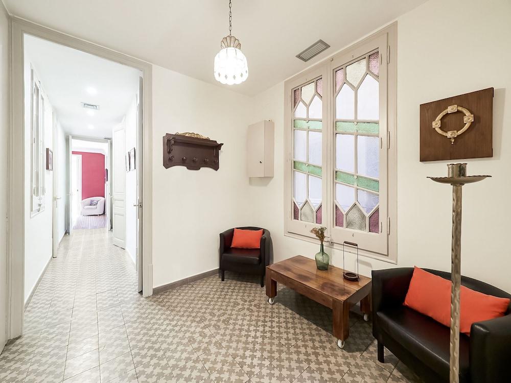 Modern Villa in Eixample With Sea Near