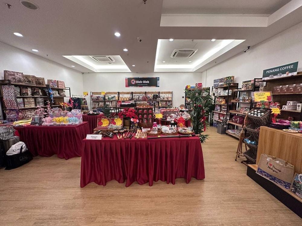 Mansion One Suites By Merlene