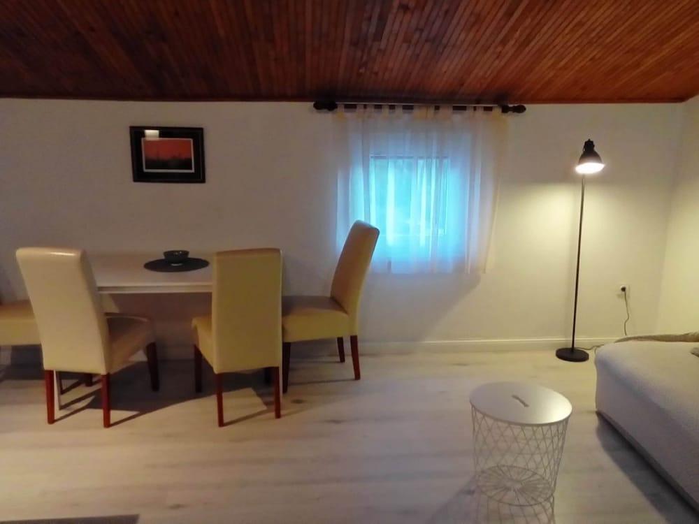 Nice Apartment With Balcony and Sea View, Outdoor Kitchen for use