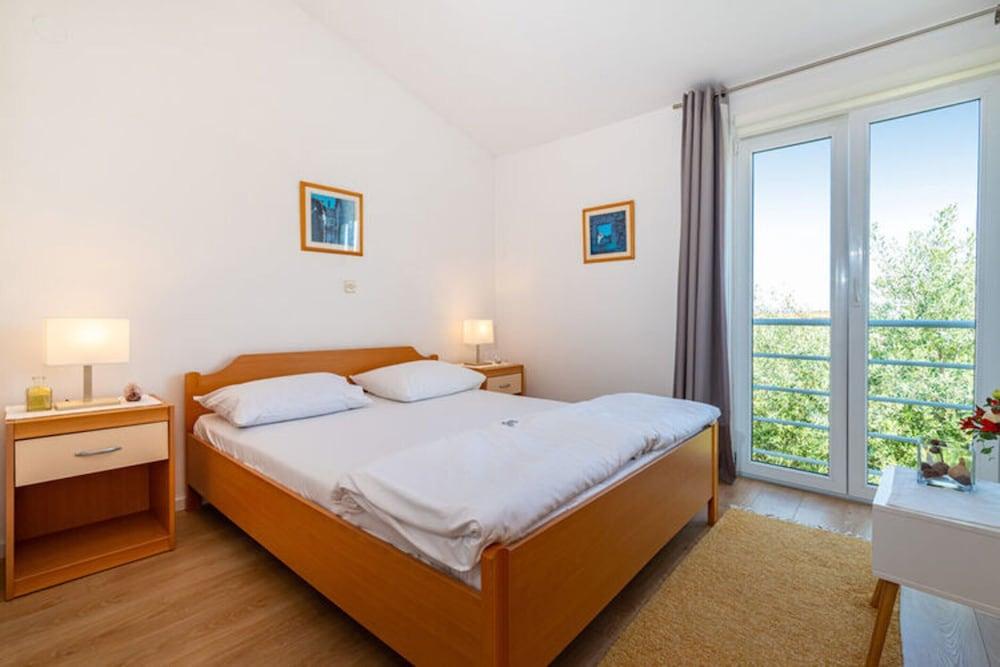 Spacious Holiday Home in Bibinje With Garden