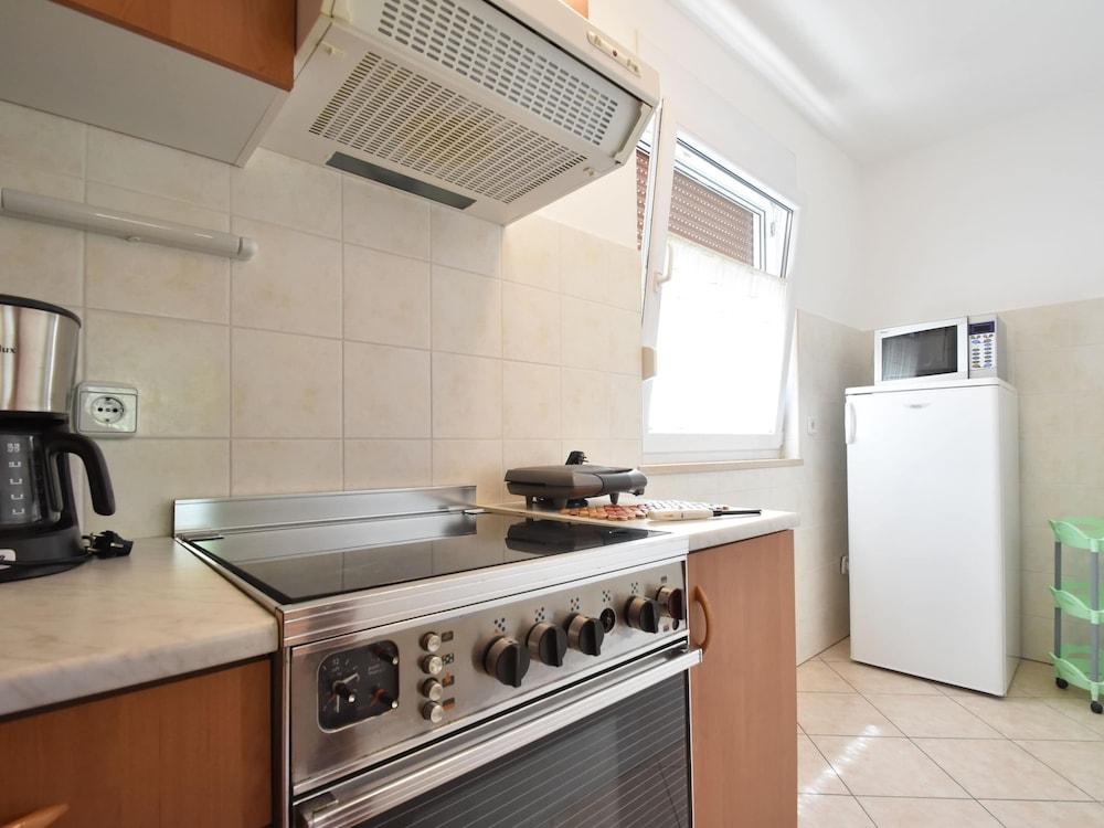 Apartment near Beach and Historical Center of Pula