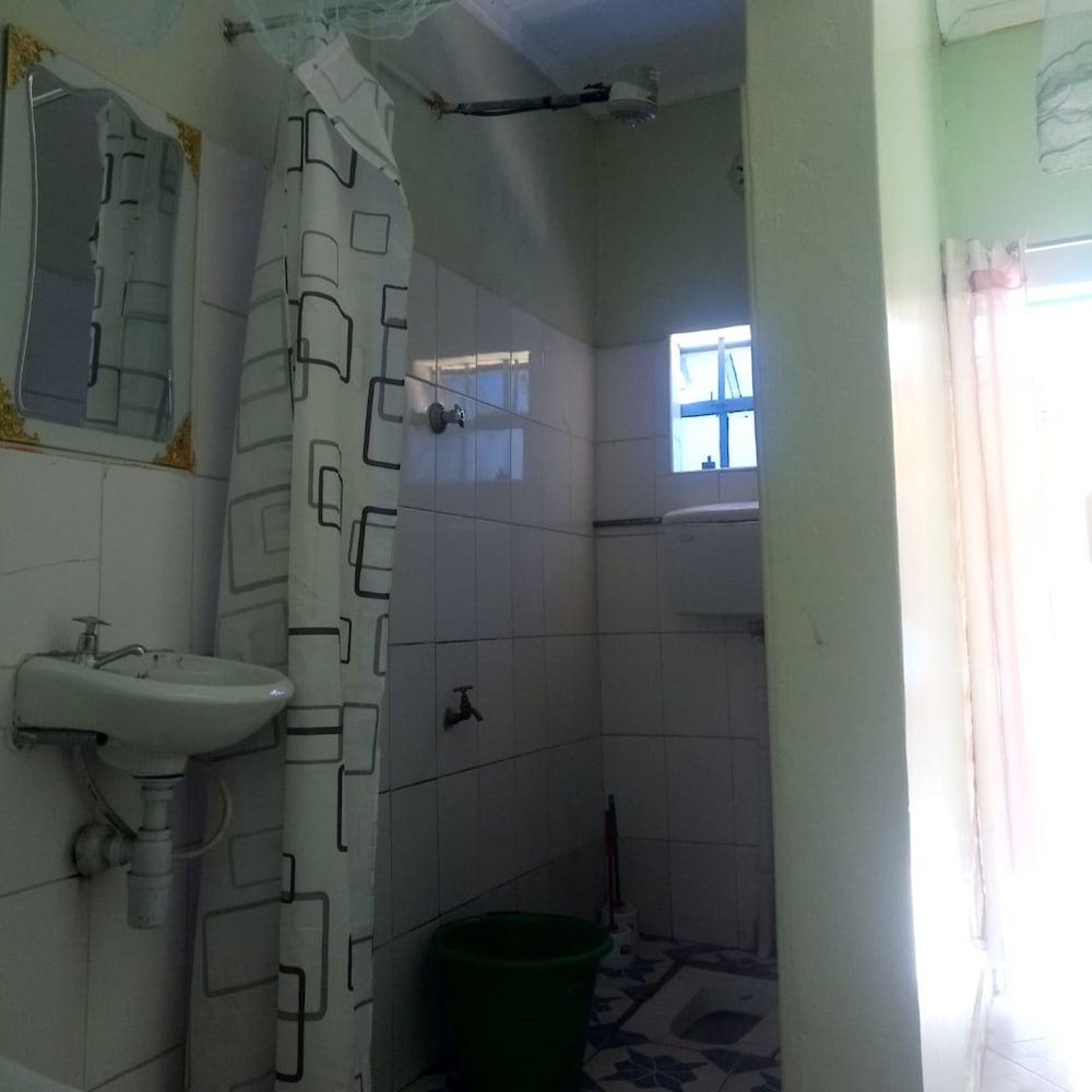 Bidii Bar & Restaurant