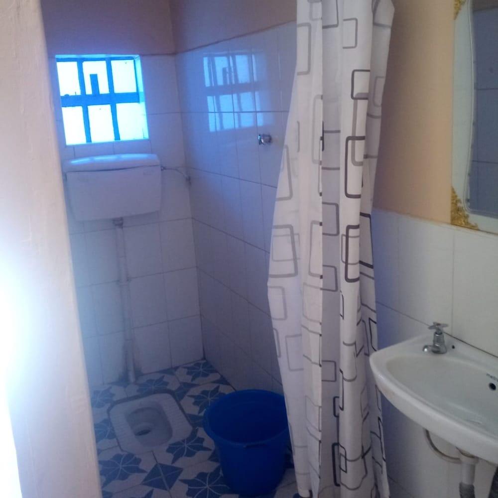 Bidii Bar & Restaurant