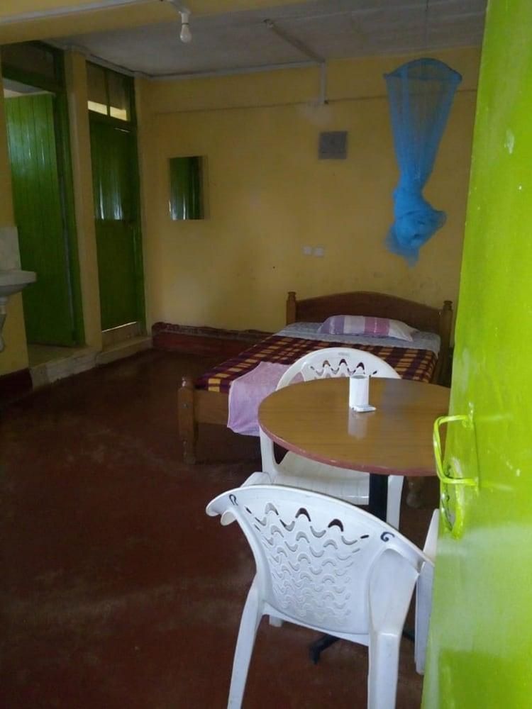 Mukuruwe-Ini Guest House