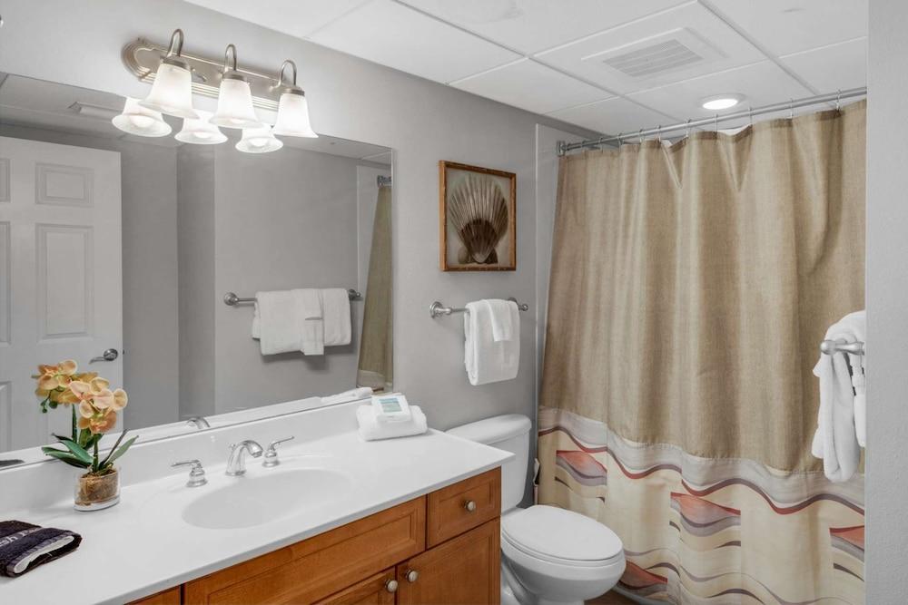 Emerald Beach Resort by iTrip Panama City Beach