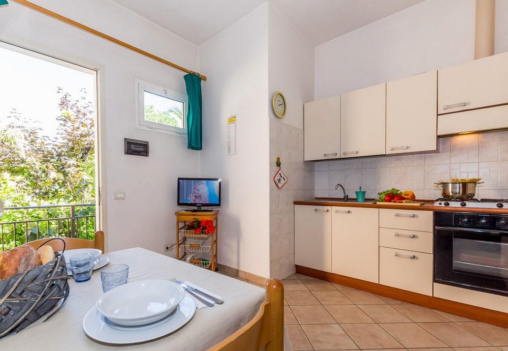 Daniela 4 100m From Sea