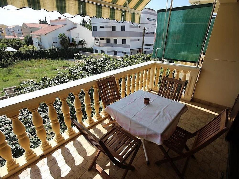 Comfortable Apartment, Close to the Beach