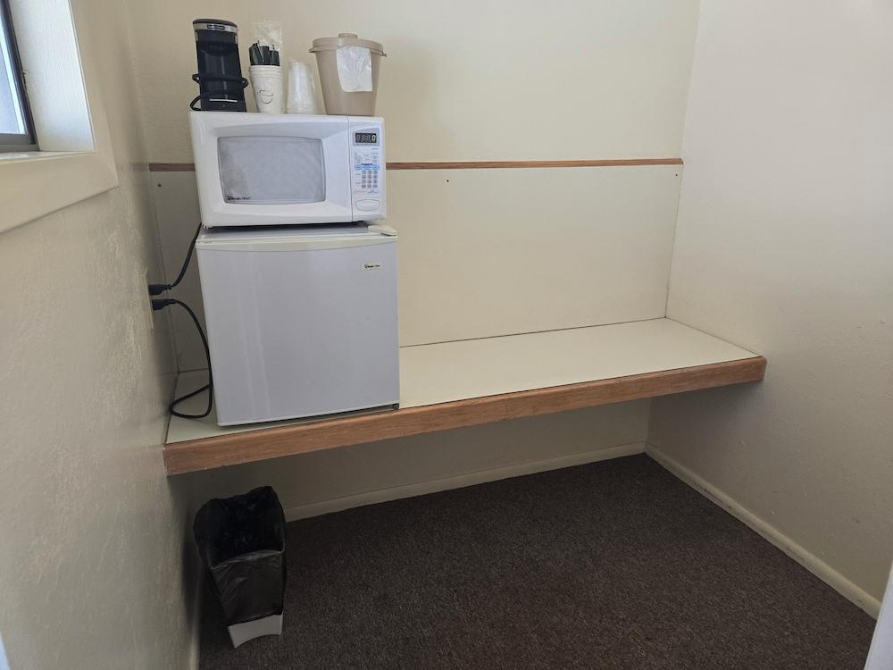 Hatch Station Motel and Restaurant