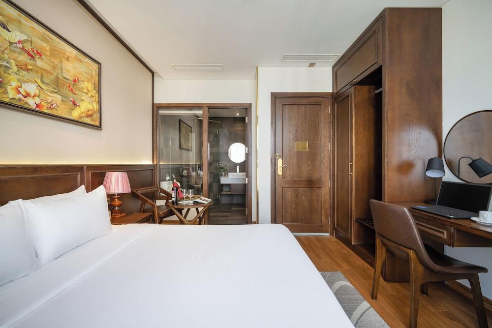 Golden Lotus Hotel Da Nang